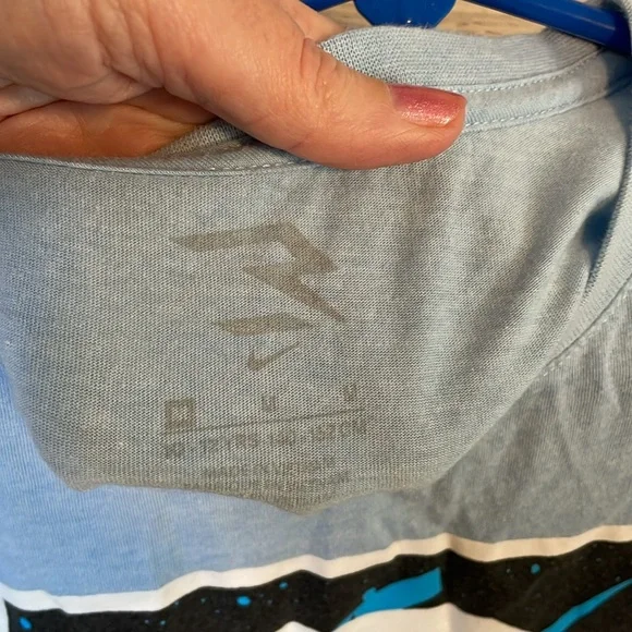 Boys, Nike athletic canvas T-shirt, medium - Picture 3 of 5